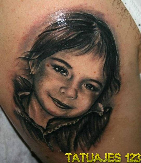 tatuaje retrato de niña