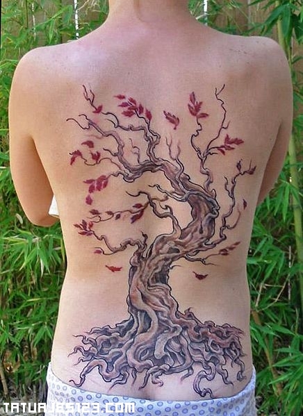 Árbol tatuado