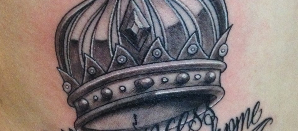 Tatuajes de coronas con mucho poder