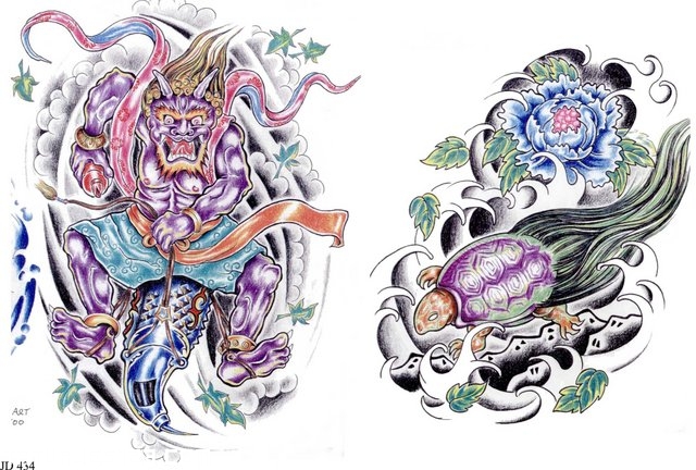Varios tatuajes de tipo oriental