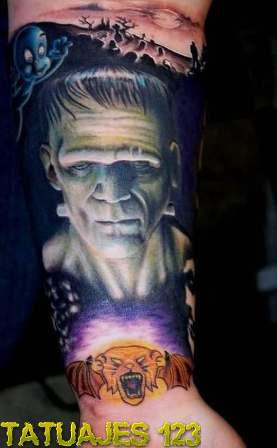 Tatuaje terrorífico de Frankenstein